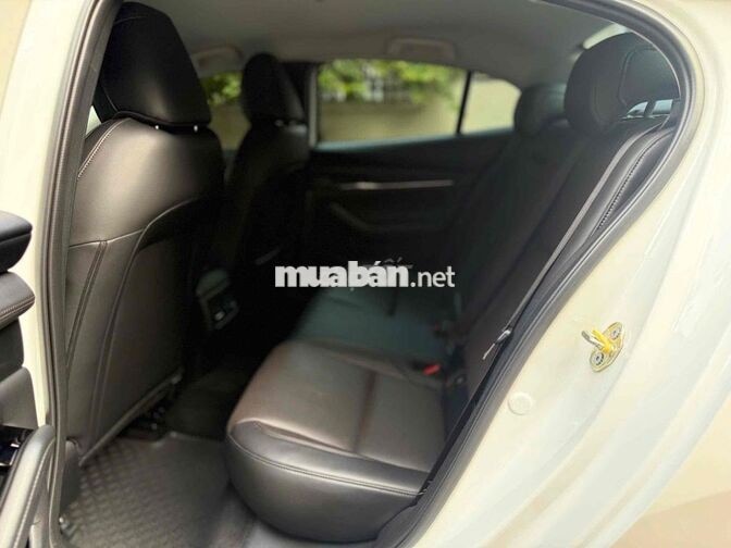 Mazda Mazda3 2026 1.5 Luxury 1v km Trắng