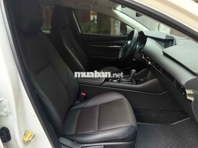 Mazda Mazda3 2026 1.5 Luxury 1v km Trắng