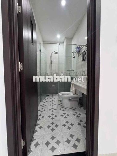 CHO THUÊ CĂN HỘ MỚI XÂY 35m2  CÓ BAN CÔNG  - FULL NỘI THẤT ĐẸP - PHÍA