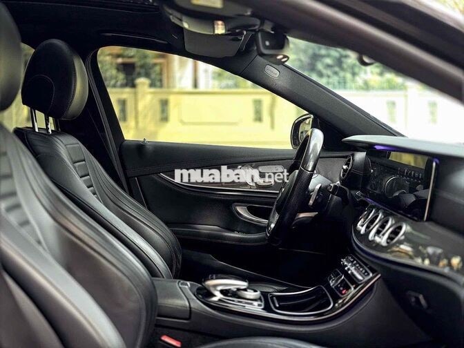 E300 AMG  2017 màu đen công ty 1 chủ siêu đẹp