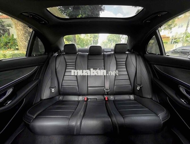 E300 AMG  2017 màu đen công ty 1 chủ siêu đẹp