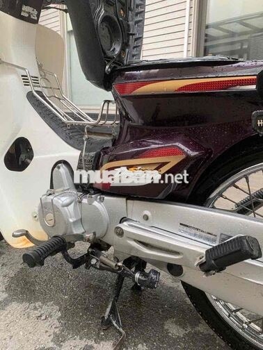 Honda Super Dream 2004 màu nho
