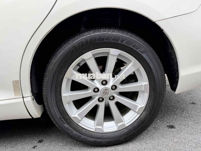 TOYOTA VENZA 2009 2.7L TRẮNG bản full kịch Mỹ
