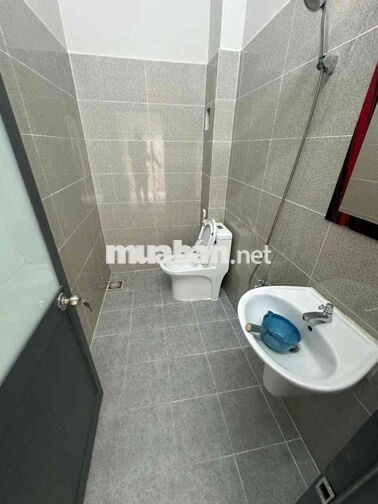 NHÀ  5 ❌25m đúc lửng 5 x 15m —HẺM 8m —MÃ LÒ —LÔ TƯ —BÌNH TÂN