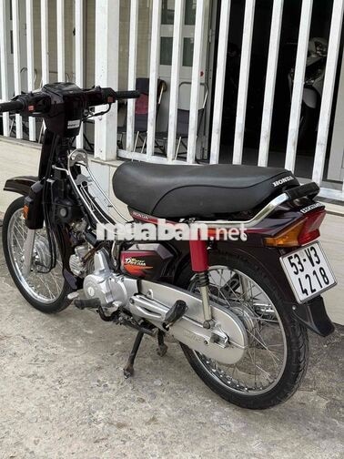 Honda Super Dream màu Nho