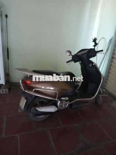 Honda Lead màu Nâu