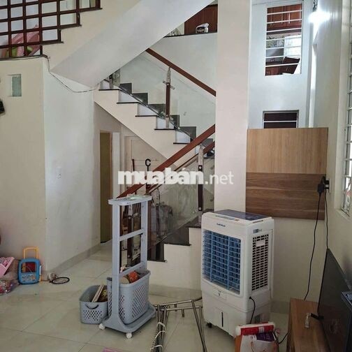 NHÀ 2 TẦNG ĐƯỜNG NGUYỄN HỮU HÀO