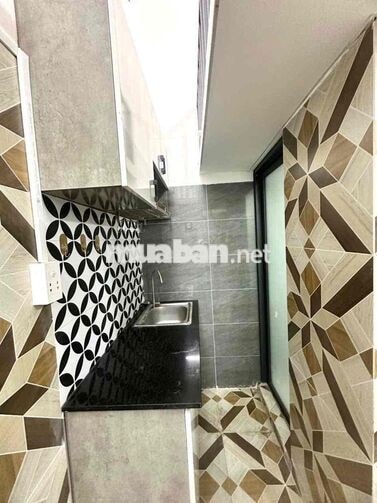 em pass phòng, để chuyển trọ gần chỗ làm hơn ạ