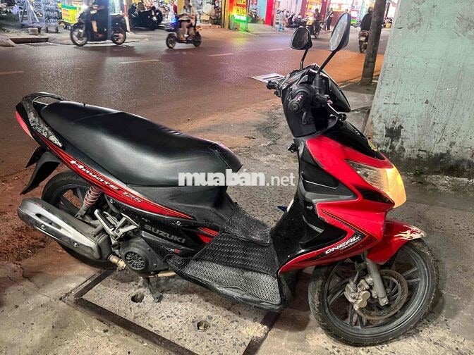 Suzuki Hayate 125cc màu đỏ đen
