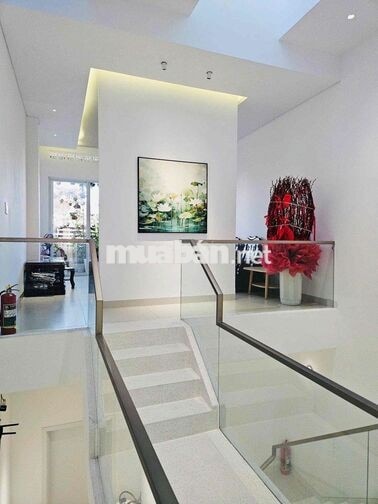 Cho thu.ê nhà 4 tầng kiệt oto #HẢI #HỒ - ( ngang 4,5m )