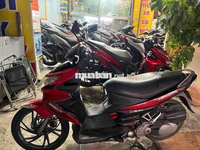 Suzuki Hayate 125cc màu đỏ đen