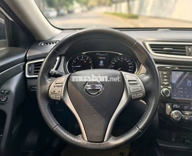Nissan Xtrail 2.5 SV 2018, mới nhất VN.
