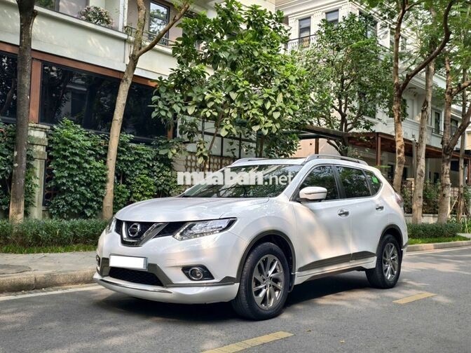 Nissan Xtrail 2.5 SV 2018, mới nhất VN.