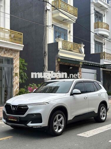 VinFast Lux SA 2.0 2021 Trắng 7 chỗ