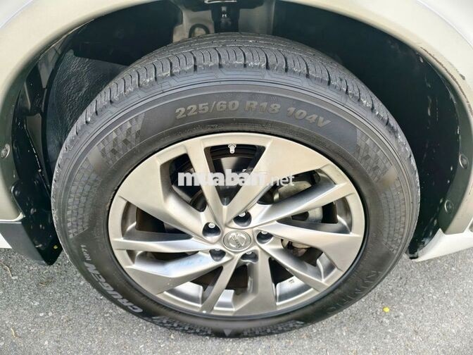 Nissan Xtrail 2.5 SV 2018, mới nhất VN.
