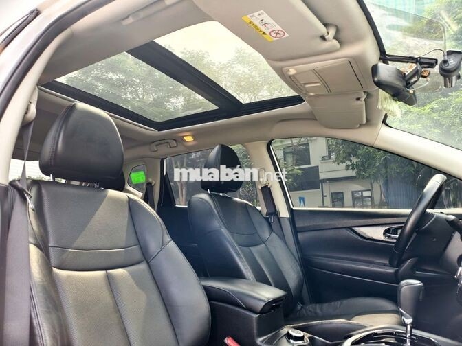 Nissan Xtrail 2.5 SV 2018, mới nhất VN.