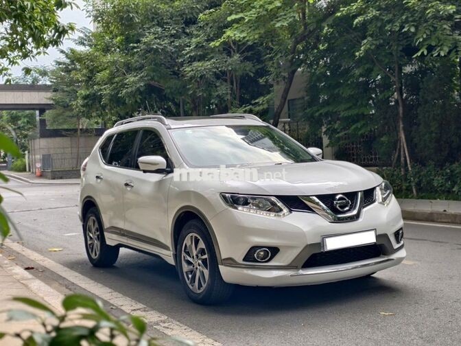 Nissan Xtrail 2.5 SV 2018, mới nhất VN.