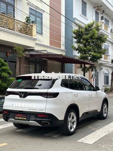 VinFast Lux SA 2.0 2021 Trắng 7 chỗ