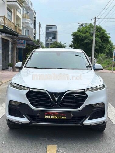 VinFast Lux SA 2.0 2021 Trắng 7 chỗ