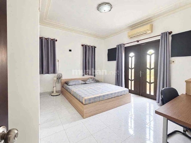 Cho thuê biệt thự góc 2mt khu tên lửa 10*20m 2 lầu 5pn