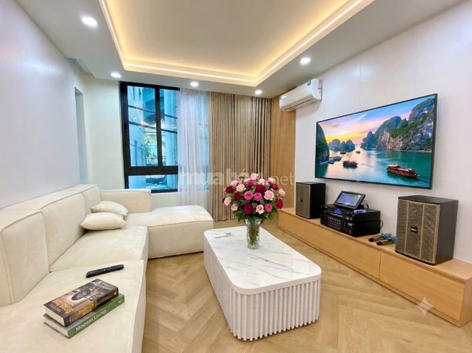 Nhà mặt ngõ thông Mĩ Đình 1, thang máy, ô tô đỗ cửa, giá cạnh tranh