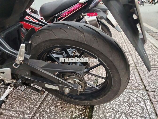Suzuki GSX S150 2017 50.000 km màu đen