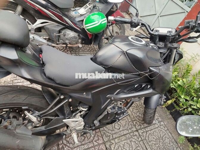 Suzuki GSX S150 2017 50.000 km màu đen