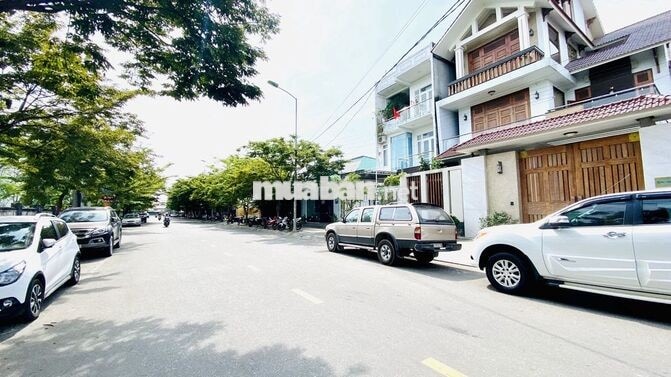 NHÀ 04 TẦNG NGAY KHU HÀNH CHÍNH ĐƯỜNG TỐ HỮU VÀ GẦN CHỢ CỐNG MỚI