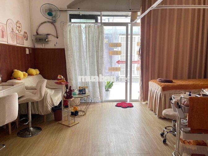 Sang tiệm spa mới 99%  giá Sang 40tr