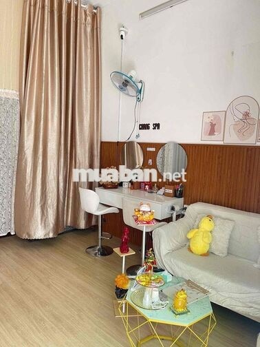 Sang tiệm spa mới 99%  giá Sang 40tr