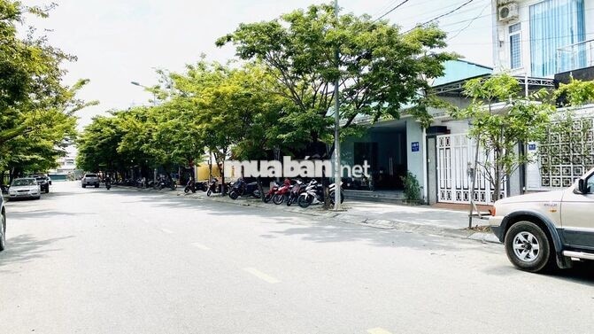 NHÀ 04 TẦNG NGAY KHU HÀNH CHÍNH ĐƯỜNG TỐ HỮU VÀ GẦN CHỢ CỐNG MỚI