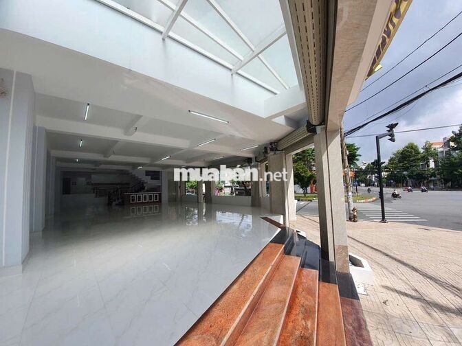 CHO THUÊ  NHÀ  GÓC 2 MT T,ÊN L,ỬA BÌNH  TRỊ ĐÔNG BÌNH TÂN 270TR THÁNG 