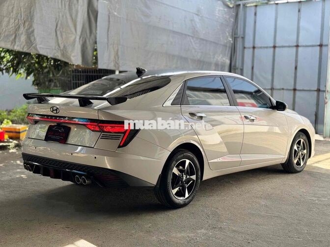 Hyundai Accent 2024 ĐB 23.000km trắng