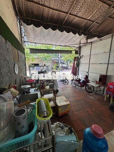 cho thuê nguyên căn sát góc ngã 4 gần công viên cao lỗ Q8 KD tự do