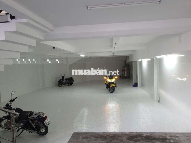 CHO THUÊ  NHÀ  GÓC 2 MT T,ÊN L,ỬA BÌNH  TRỊ ĐÔNG BÌNH TÂN 270TR THÁNG 