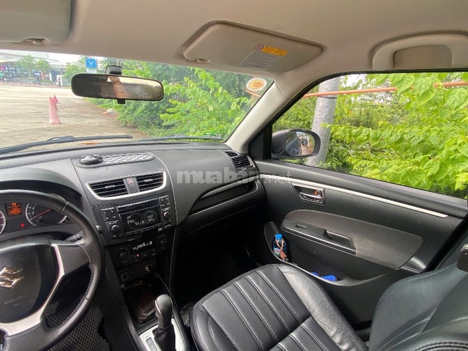 Bán xe ô tô suzuki swift gia đình sử dụng