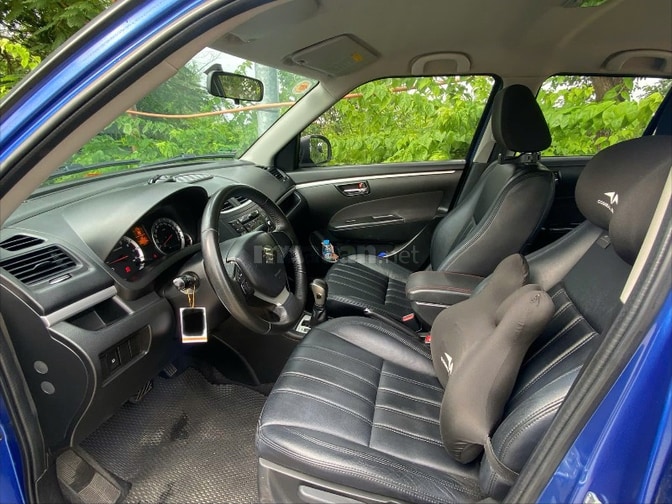 Bán xe ô tô suzuki swift gia đình sử dụng