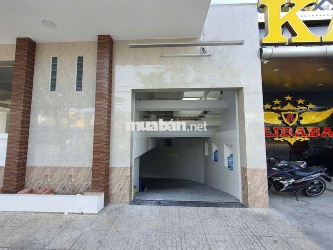 CHO THUÊ  NHÀ  GÓC 2 MT T,ÊN L,ỬA BÌNH  TRỊ ĐÔNG BÌNH TÂN 270TR THÁNG 