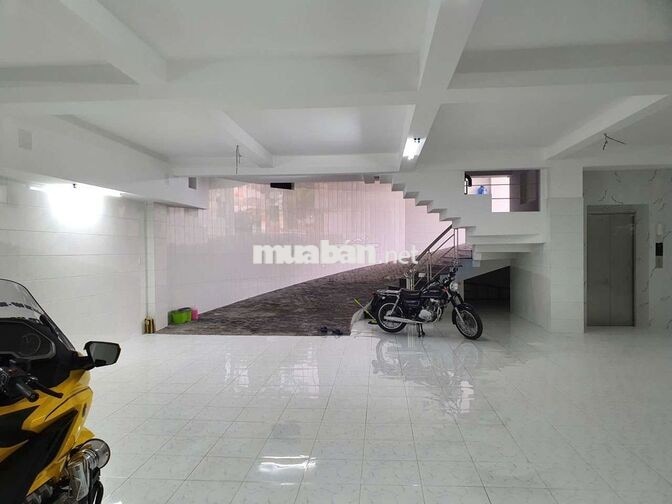 CHO THUÊ  NHÀ  GÓC 2 MT T,ÊN L,ỬA BÌNH  TRỊ ĐÔNG BÌNH TÂN 270TR THÁNG 