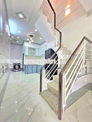💰 2 tỷ 800 nhà phố liền kề đường xe hơi,  gần Phú Mỹ hưng quận 7