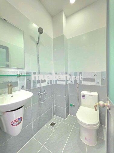 💰 2 tỷ 800 nhà phố liền kề đường xe hơi,  gần Phú Mỹ hưng quận 7