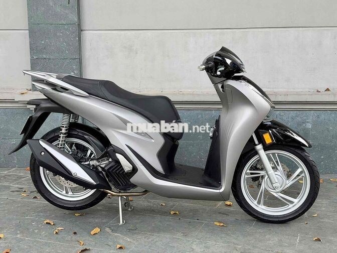SH160 ABS 2025 9000KM XÁM TITAN KIỂNG NHẸ BSTP