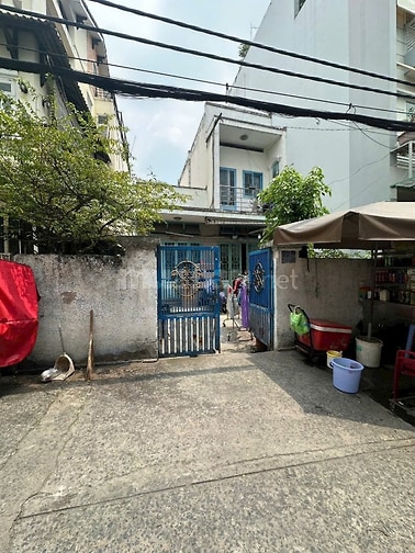 Bán Nhà Diện Tích Khủng Tại Nguyễn Khoái Quận 4. (250m2)