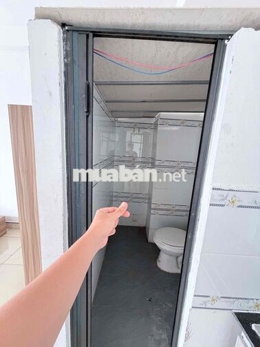 phòng trọ ngay ngã ngã tư bốn xã ban công lớn