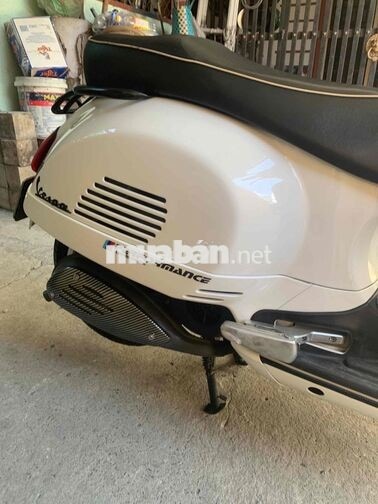 Piaggio Vespa GTS 125 2014 trắng