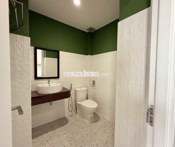 Bán Toà nhà CHDV Nguyễn Văn Đậu Bình Thạnh có hầm xe thang máy 5 tầng