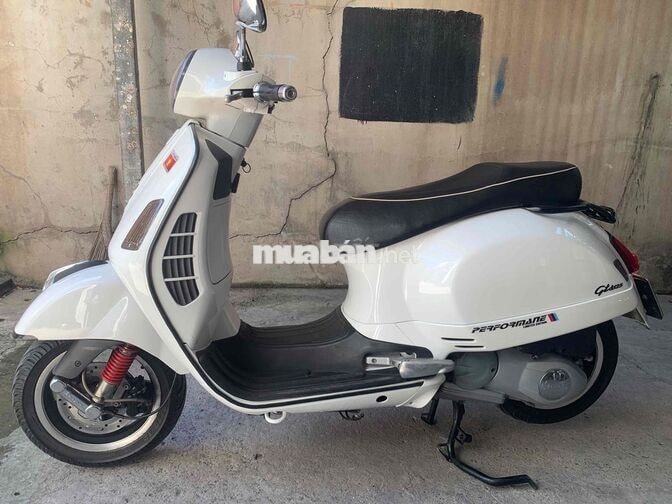 Piaggio Vespa GTS 125 2014 trắng