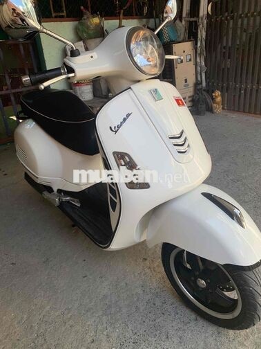 Piaggio Vespa GTS 125 2014 trắng