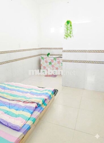studio có sẵn máy lạnh nội thất cơ bản gần cv làng hoa chợ HTT