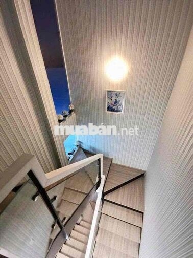 🏠Cho thuê nhà nguyên căn Đường Bùi Minh Trực P5 Q8 cũ  👉Nhà cách mặt t